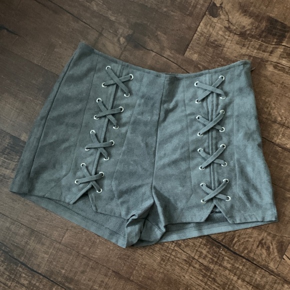 She+Sky suede shorts - Picture 2 of 8